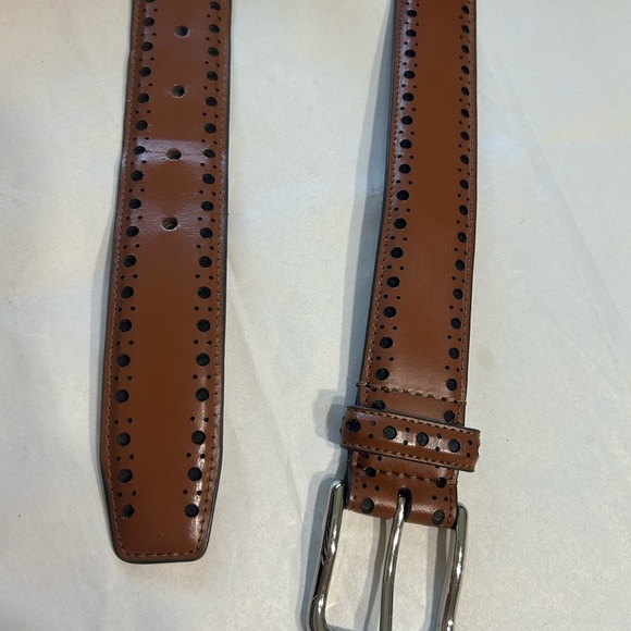 Cole Haan Brown Leather Belt with Classic Metal Buckle - Picture 2 of 16
